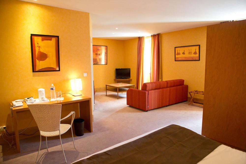 Hotel L'Oree Des Vignes Gilly-lès-Cîteaux Exteriör bild